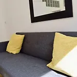 Modern 1 Bedroom Flat In Canary Wharf
